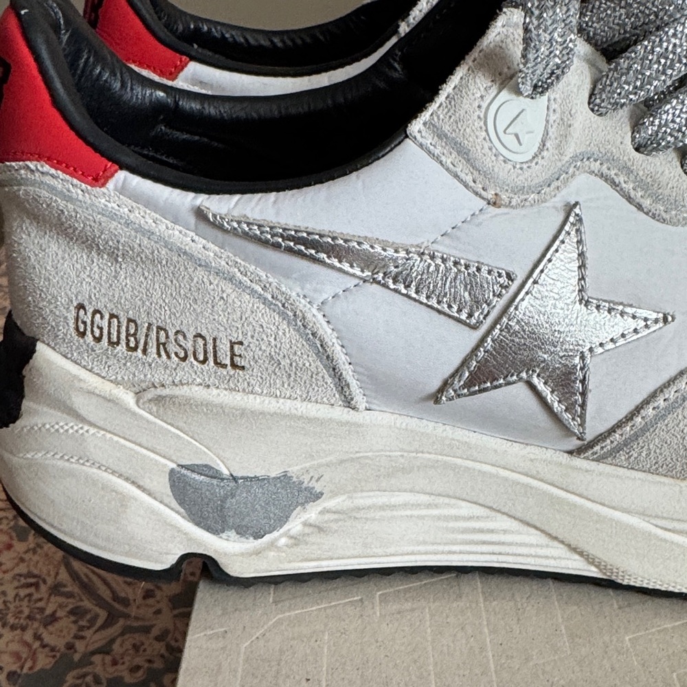 Golden Goose White, Black & Silver Athletic Shoes/RUNNING SOLE Style/Size 39/8.5 - Picture 4 of 16